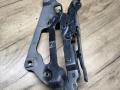 петля капота правая BMW 5 серия F07/F10/F11 [рестайлинг] 2013, 3.0 л., N57 D30 A, дизель, АКПП, задний привод, 7046324 - фото №3