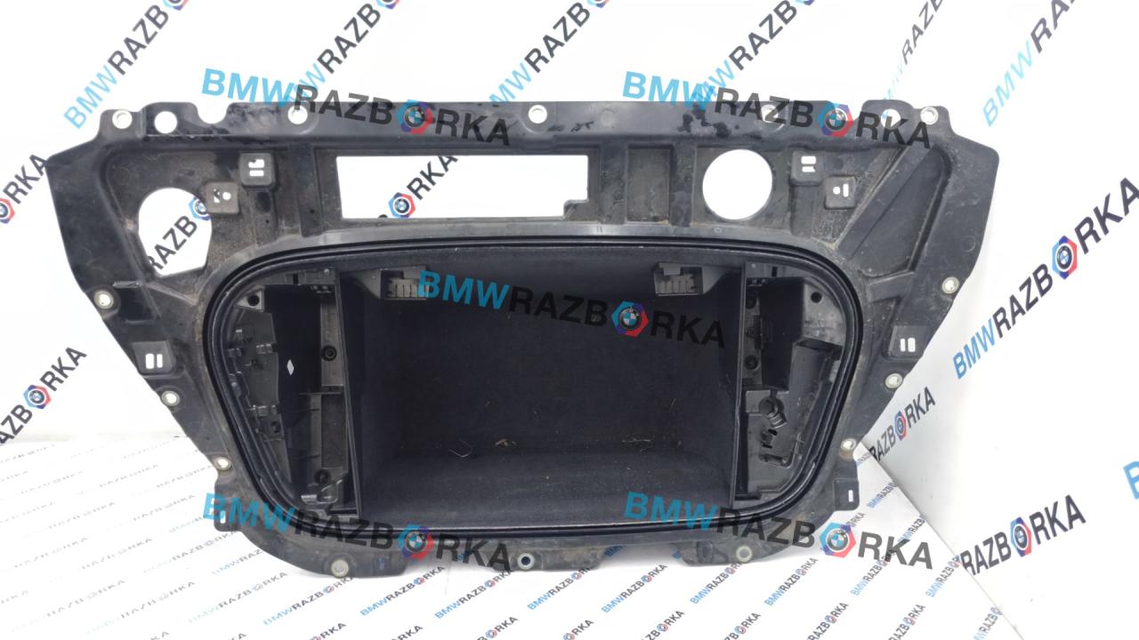 корыто пластиковое Porsche Taycan 1 поколение 2022, электро, седан, полный привод, 9J1805075A, 9J1805594A, 9J1805211A - фото №1