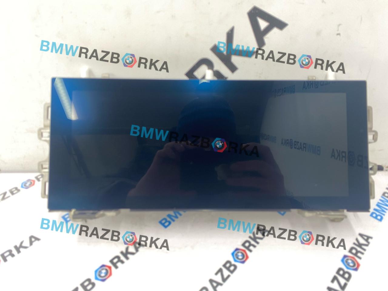 монитор мультимедиа Porsche Taycan 1 поколение 2022, электро, седан, полный привод, 9J1919597M - фото №1