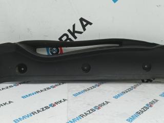 пыльник переднего крыла Porsche Taycan 1 поколение 2022, электро, седан, полный привод, 9J1854777