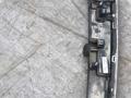 ручка открывания багажника BMW 5 серия F07/F10/F11 [рестайлинг] 2013, 3.0 л., N57 D30 A, дизель, АКПП, задний привод - фото №2