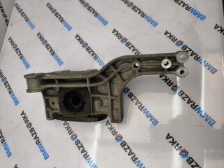 крепление стабилизатора / втулки стабилизатора Porsche Taycan 1 поколение 2022, электро, седан, полный привод, 9J1413358A, 9J1413358