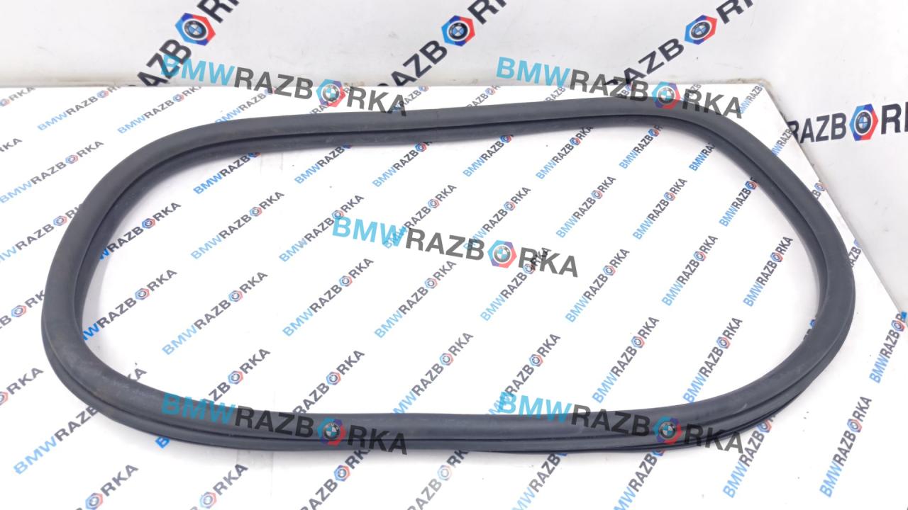 уплотнитель подкапотного пространства Porsche Taycan 1 поколение 2022, электро, седан, полный привод, 9J1823727A - фото №1