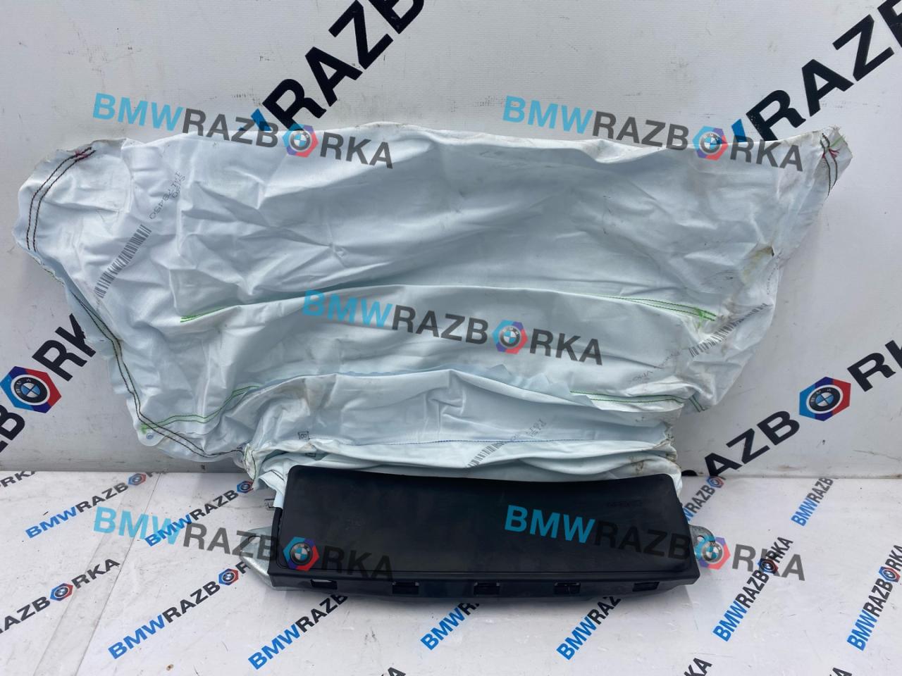 подушка безопасности коленная Porsche Taycan 1 поколение 2022, электро, седан, полный привод, 9J1880841E - фото №1