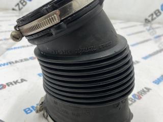 патрубок воздушного фильтра BMW M5 F90 2019, 4.4 л., S63 B44 B, бензин, АКПП, 475, седан, полный привод, 13717852383, 7852383