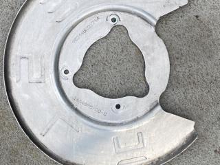 защитный кожух тормозного механизма Tesla Model 3 1 поколение 2022, электро, задний привод, правый руль, 1044665-00-C, 1044665