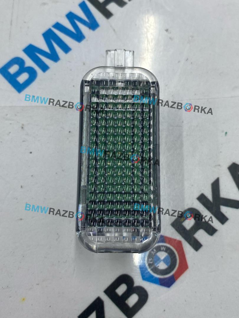 фонарь салона (плафон) Porsche Taycan 1 поколение 2022, электро, седан, полный привод, 8J0947409B - фото №1