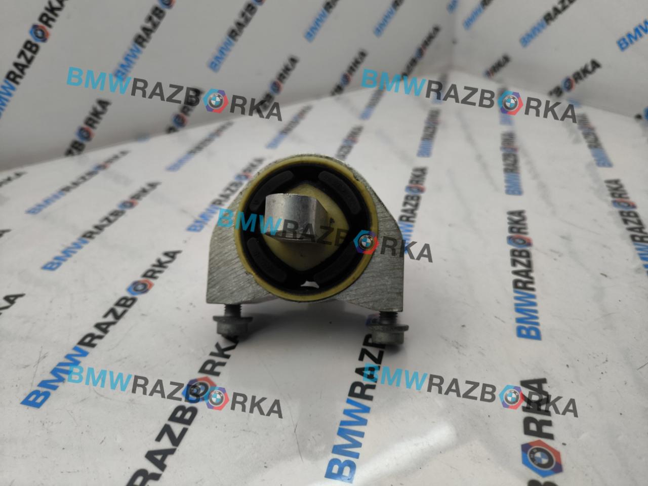 подушка крепления двигателя Porsche Taycan 1 поколение 2022, электро, седан, полный привод, 9J1399111C - фото №1