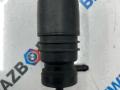 насос (моторчик) омывателя стекла BMW 5 серия F07/F10/F11 [рестайлинг] F11 2013, 2.0 л., дизель, универсал, 8362154 - фото №2