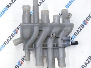 фланец (тройник) системы охлаждения Porsche Taycan 1 поколение 2022, электро, седан, полный привод, 9J1121187D