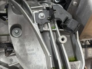 кронштейн двигателя BMW X6 G06 [рестайлинг] G06 2024, 3.0 л., B58B30P, бензин, АКПП, 416, внедорожник 5 дв., полный привод, 9844633