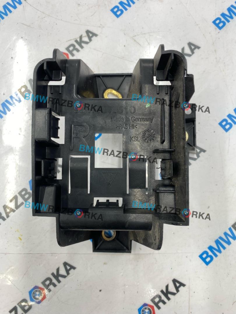 кронштейн (крепление) Porsche Taycan 1 поколение 2022, электро, седан, полный привод, 9J1907510A - фото №1