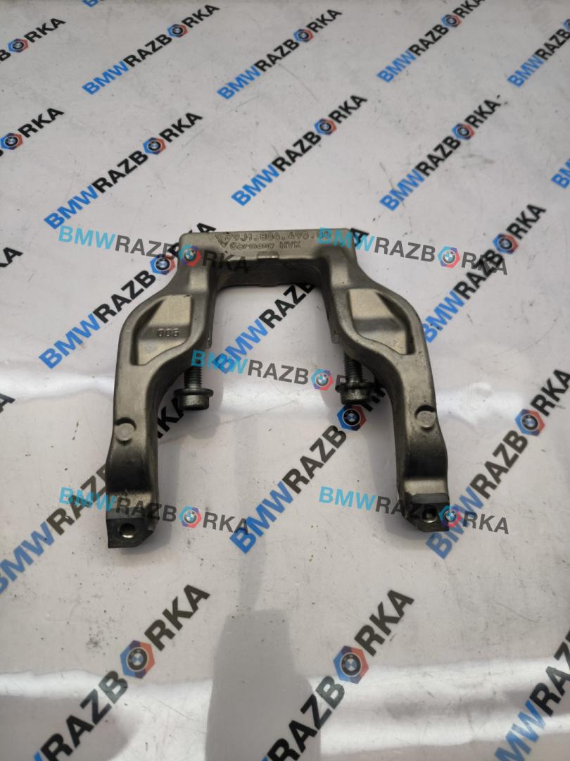 кронштейн двигателя Porsche Taycan 1 поколение 2022, электро, седан, полный привод, 9J1804495 - фото №1