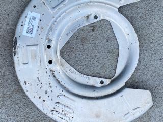 защитный кожух тормозного механизма Tesla Model 3 1 поколение 2022, электро, задний привод, правый руль, 1044661-00-C, 1044661