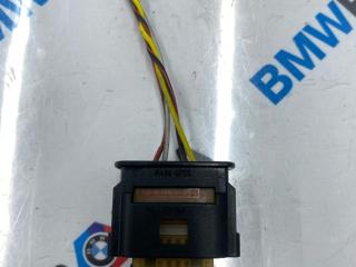 разъем (фишка) проводки BMW X5 F15 (2013 - 2018), 4.0 л., гибрид, АКПП, a52, внедорожник 5 дв., полный привод, правый руль, 9311630
