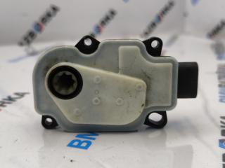 жалюзи Porsche Taycan 1 поколение 2022, электро, универсал, полный привод, правый руль, 95B965501AA