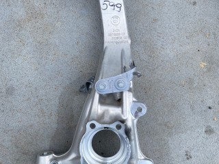 кулак поворотный левый BMW X6 G06 [рестайлинг] G06 2023, 3.0 л., B58B30P, бензин, АКПП, внедорожник 5 дв., 31216876655, 6876655
