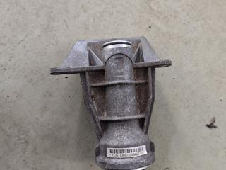 кронштейн полуоси BMW 6 GT G32 2019, 3.0 л., B57 D30 A, дизель, АКПП, a90, хетчбэк 5 дв., полный привод, 8639382, 8639383