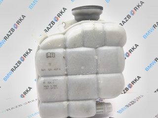 бачок расширительный Porsche Taycan 1 поколение 2022, электро, универсал, полный привод, правый руль, 9J1121407A