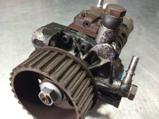 ТНВД Renault Megane 3 поколение (2008 - 2014), 1.5 л., K9K 836, дизель, 5WS40565, 167000938R, 8200704200, 167000061R, 1670000Q1M, 1670000Q1F, 1670000QAR, 1303800QAH, 167001945R, 5WS40977, A2C53252602, A2C59513595