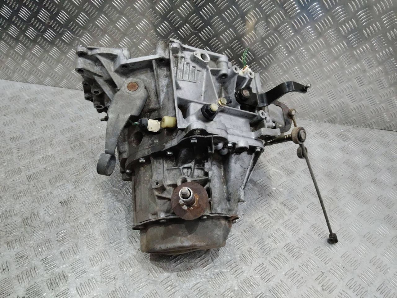 КПП механическая (МКПП) Peugeot Partner 1 поколение (M49) 1999, 1.9 л., WJZ (DW8), дизель, МКПП, 20TA75 - фото №1