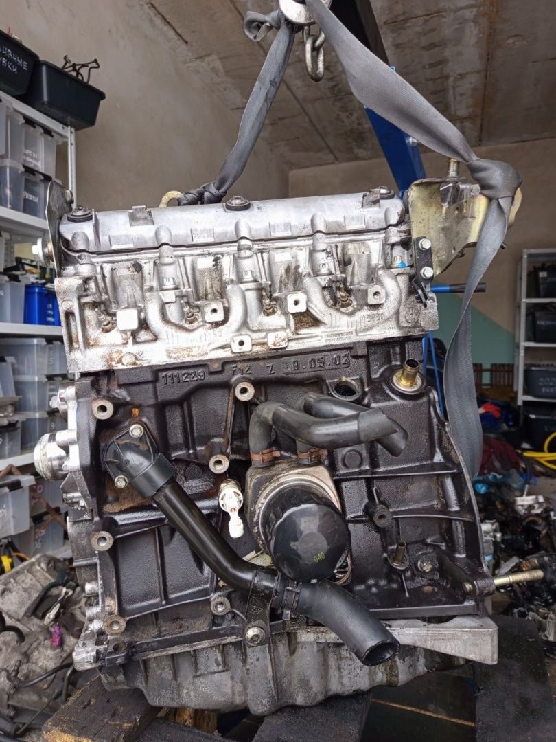 двигатель Renault Trafic 2 поколение 2005, 1.9 л., F9Q 760, дизель, МКПП - фото №1