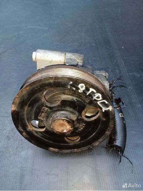 насос гидроусилителя руля Ford Mondeo 4 поколение 2008, 1.8 л., QYBA, дизель, МКПП, FO047, 1377175, 1459739, 1674661, 1474339, 1542848, 6G91-3A696-AF, 7G91-3A696-AA, 1433620, 1838979, 6G91-3A696-AG, 7G913A696AB, 6G91-3A696-AE, 30793816, B49110-41923, B49110-41936, 30794570 - фото №1