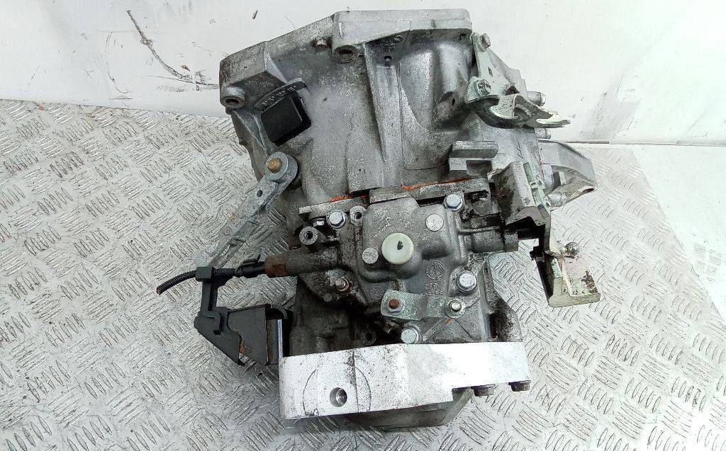 КПП механическая (МКПП) Fiat 500 2 поколение 2009, 1.2 л., бензин, МКПП, 55196336, 73502791, 2892846445 - фото №1