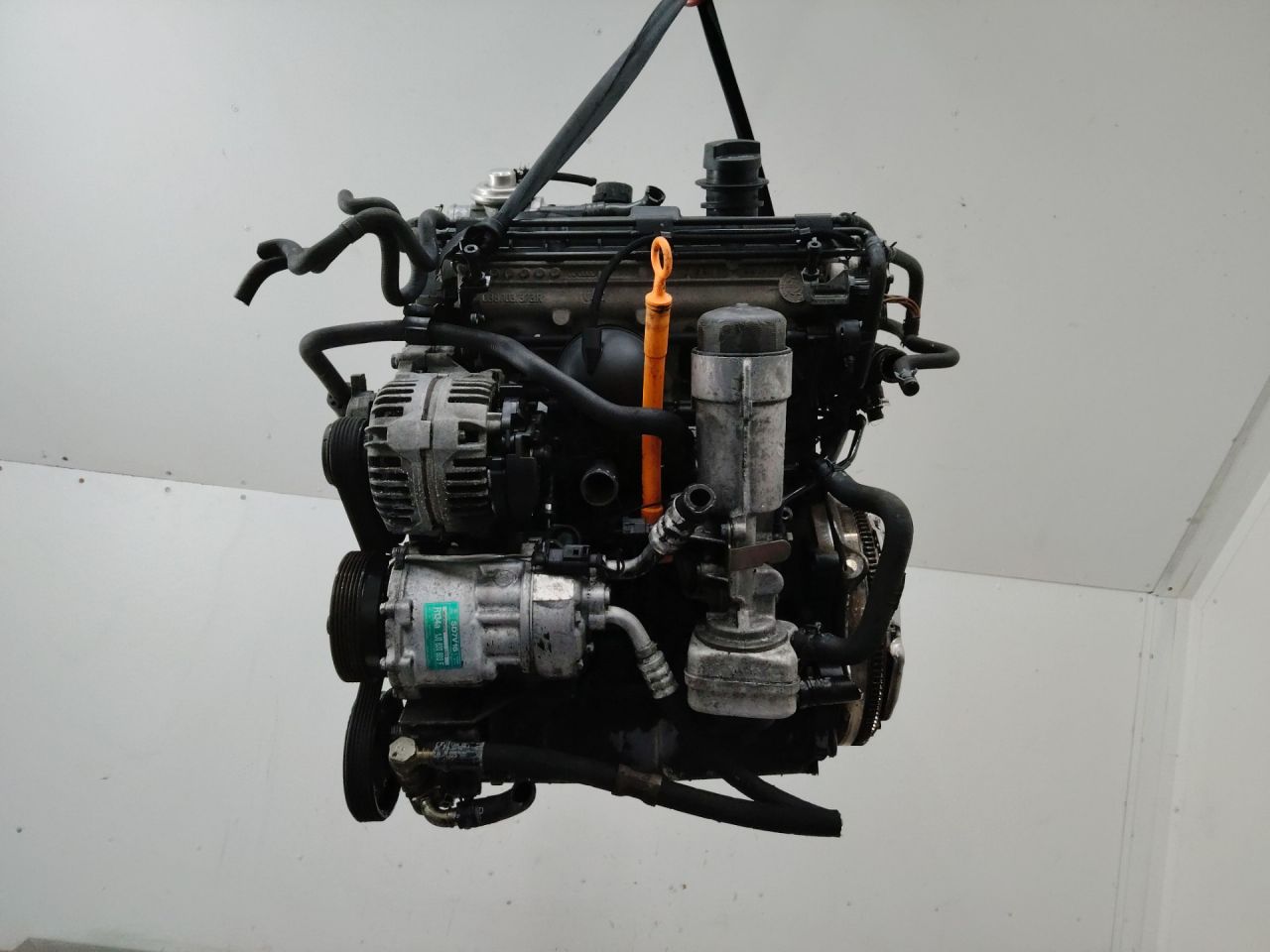 двигатель Volkswagen Golf 4 поколение 2000, 1.9 л., дизель, МКПП - фото №1