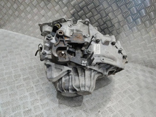 КПП механическая (МКПП) Volvo XC90 1 поколение 2005, 2.4 л., дизель, МКПП, 566R7002CB