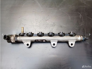 топливная рампа Renault Trafic 2 поколение [рестайлинг] 2008, 2.0 л., M9R 780, дизель, МКПП, 0281002753, 1752000Q2A, 8200853678, 8200948685, 0445214062, 8200661279, 0445214153