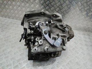 КПП механическая (МКПП) Opel Astra J 2011, 1.7 л., A 17 DTR, дизель, МКПП, M32, 95518576