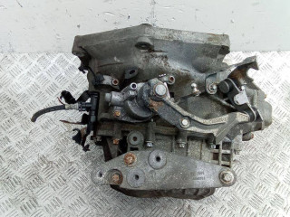 КПП механическая (МКПП) Opel Zafira 2 поколение (B) 2006, 1.9 л., дизель, МКПП, M32, 50153547NS