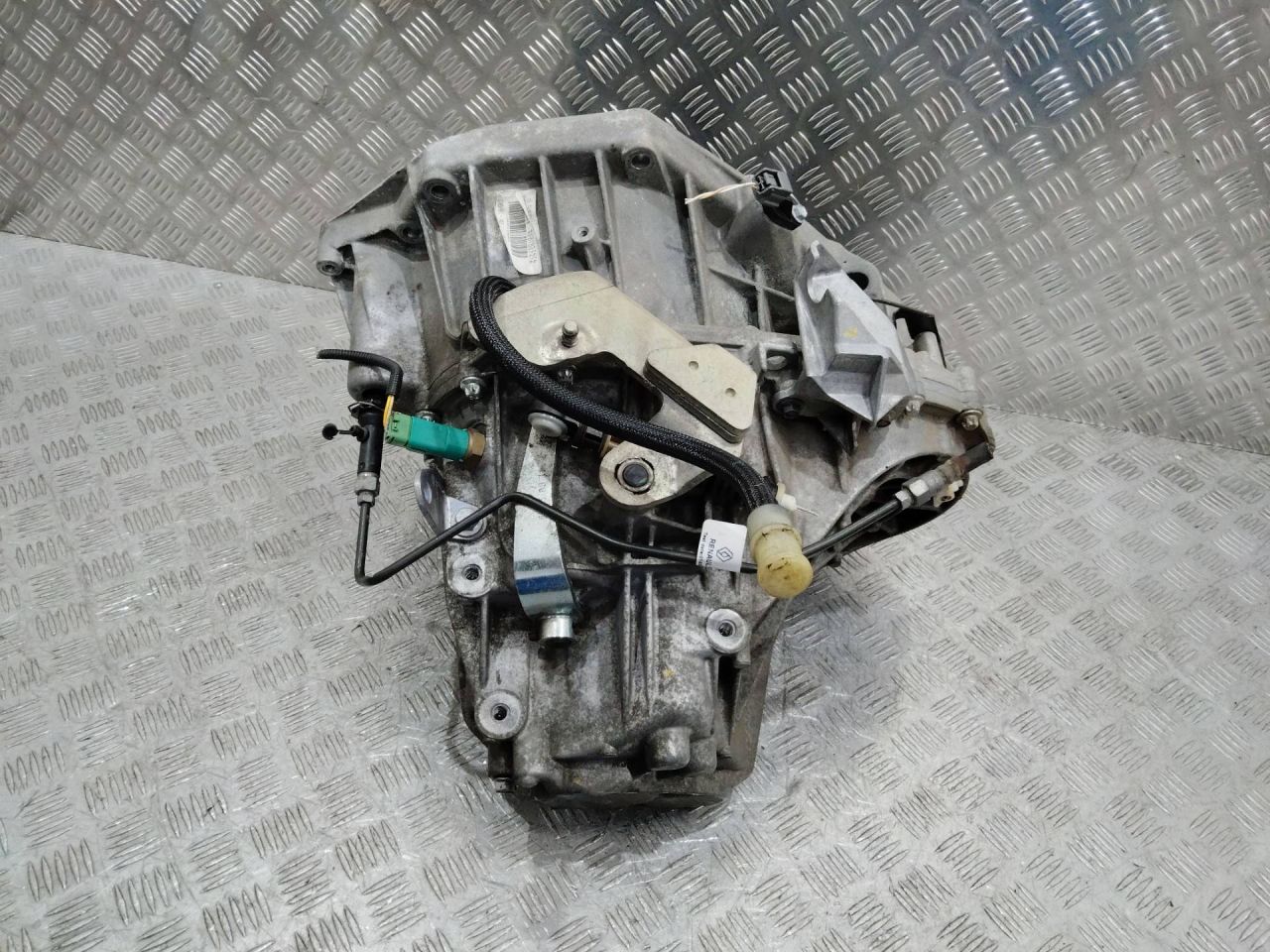 КПП механическая (МКПП) Renault Duster 1 поколение 2012, 1.5 л., дизель, МКПП, TL4B043, TL4043, 8201057476 - фото №1