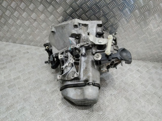 КПП механическая (МКПП) Peugeot 208 1 поколение 2012, 1.4 л., 8HR (DV4C), дизель, МКПП, 20CQ66