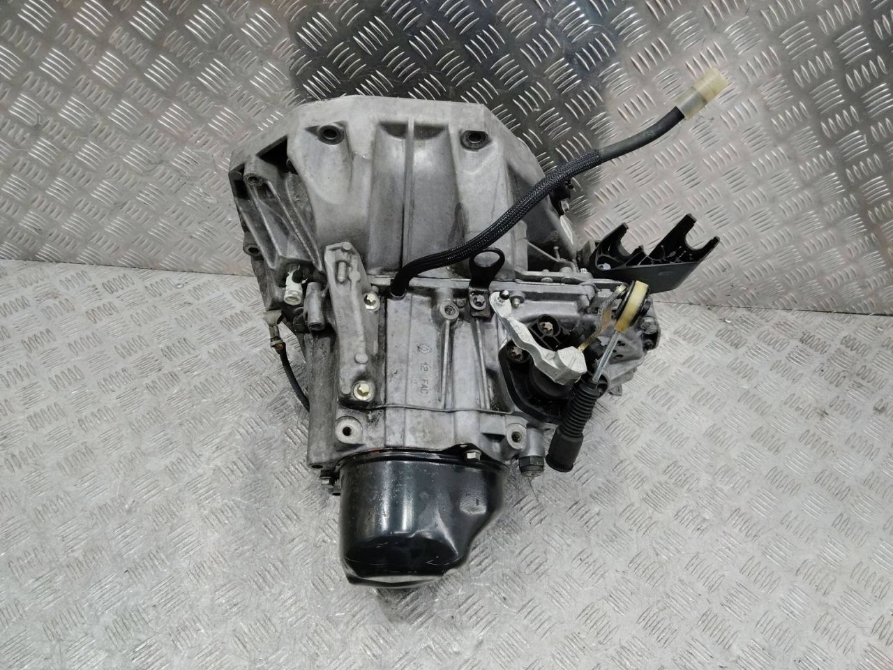 КПП механическая (МКПП) Renault Clio 3 поколение 2007, 1.6 л., бензин, МКПП, JH3131 - фото №1