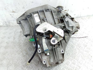 КПП механическая (МКПП) Dacia Duster 1 поколение 2012, 1.5 л., дизель, МКПП, TL4B043, TL4043