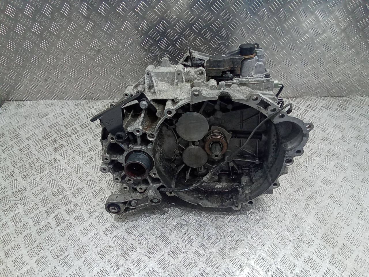 КПП механическая (МКПП) Volvo XC60 1 поколение 2011, 2.4 л., дизель, МКПП, полный привод, 31280472, 8G9R7002KB, M66 - фото №1