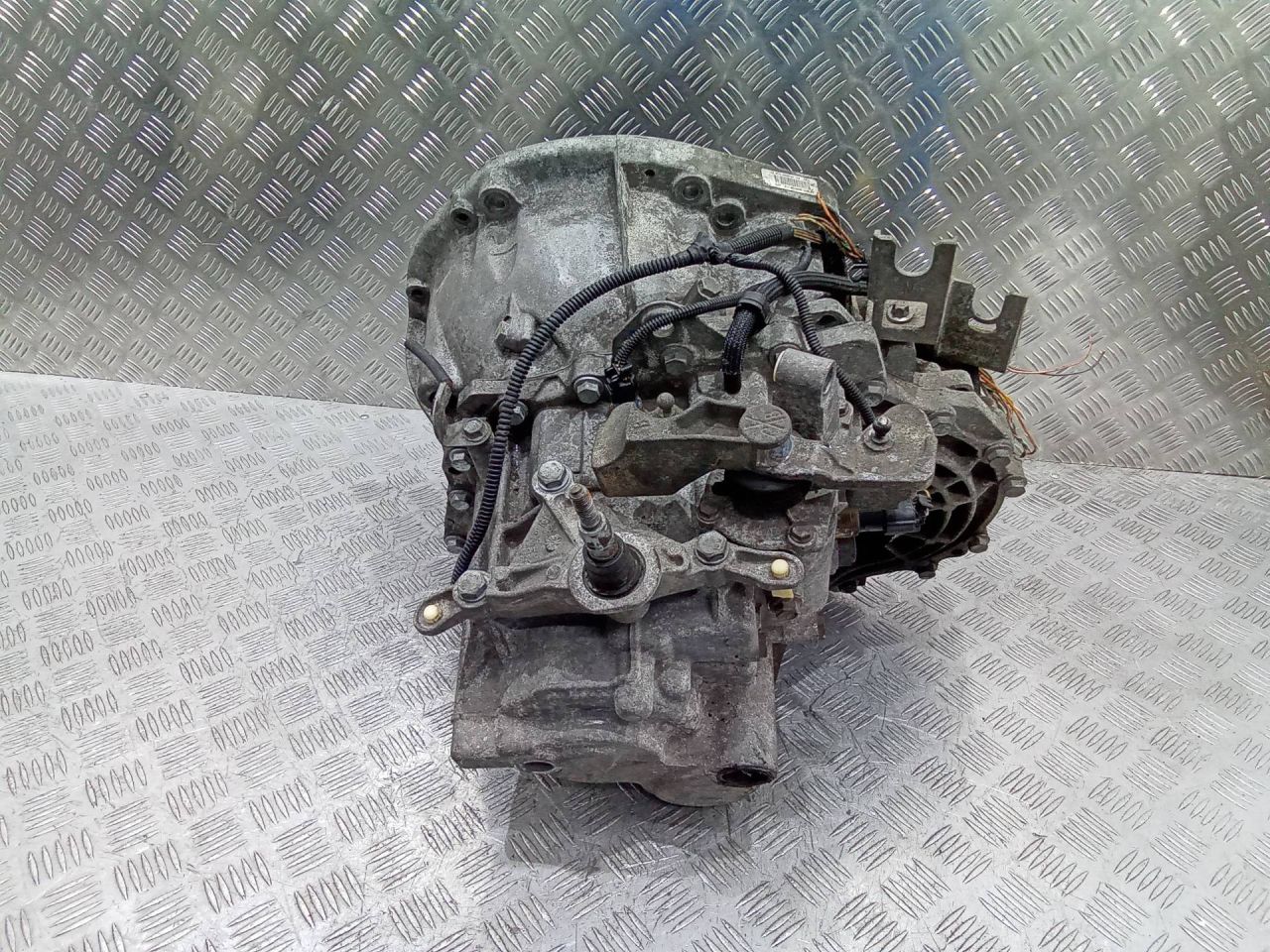 КПП механическая (МКПП) Renault Scenic 2 поколение 2006, 2.0 л., бензин, МКПП, ND0015 - фото №1