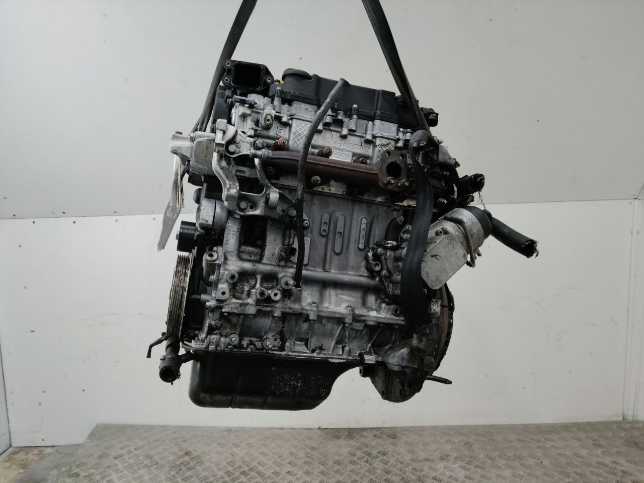 двигатель Citroen C4 1 поколение 2005, 1.6 л., 9HY (DV6TED4), дизель, МКПП, 9HY, 10JB01 - фото №1