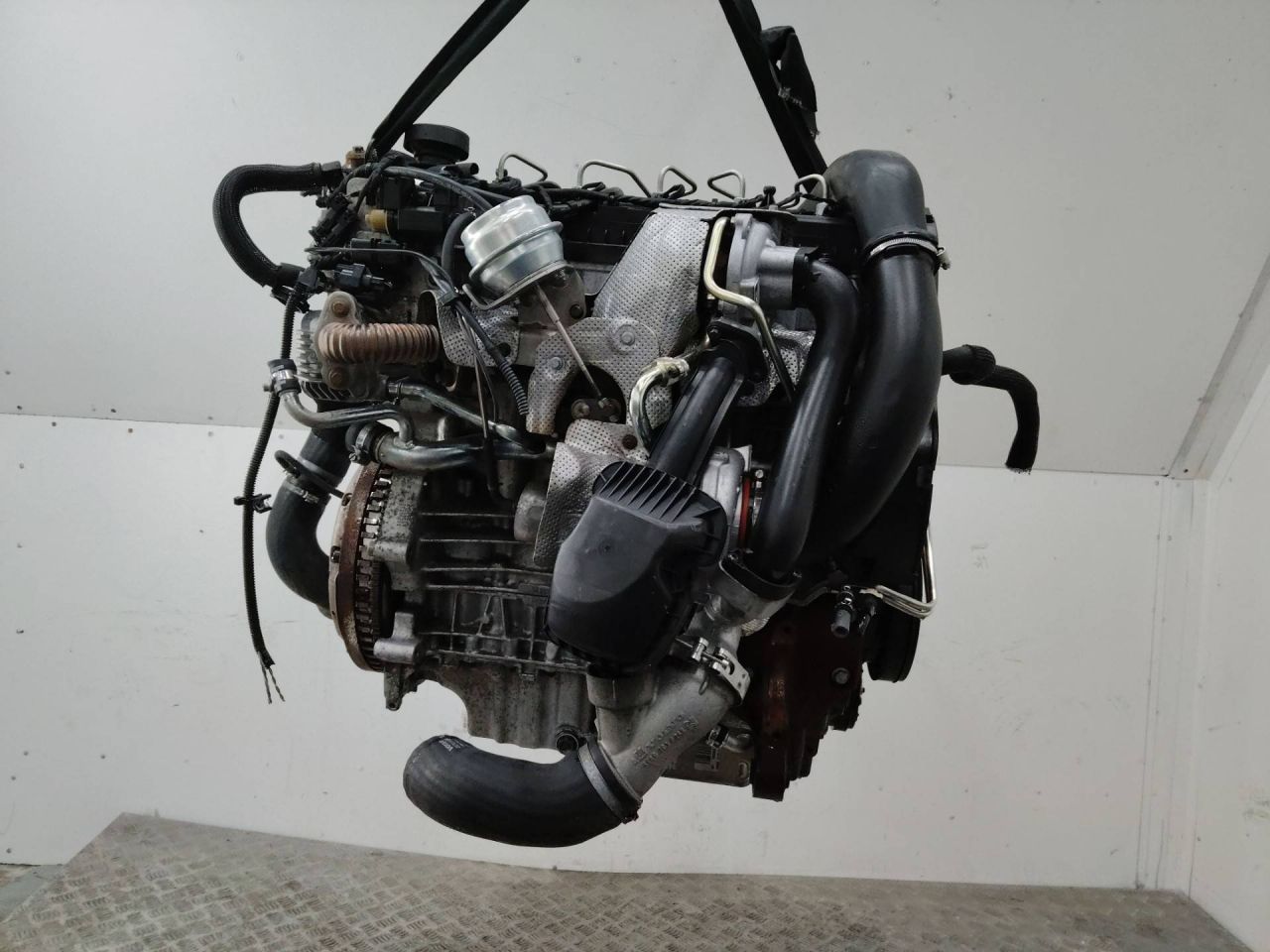 двигатель Volvo XC60 1 поколение 2011, 2.4 л., D 5244 T10, дизель, МКПП, D5244T, D5244T10 - фото №1