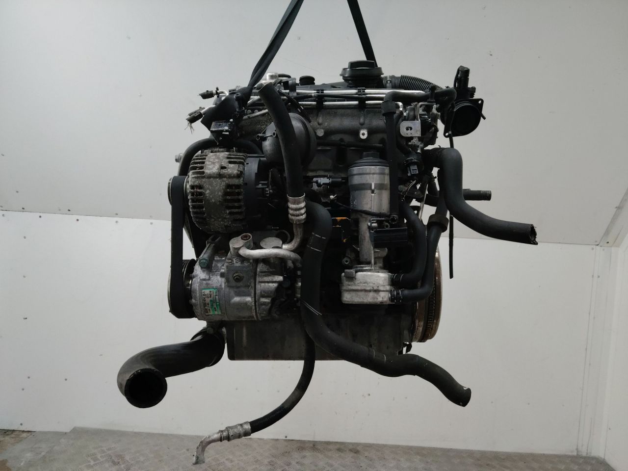 двигатель Volkswagen Passat B6 2009, 1.9 л., BKC, дизель, АКПП, BKC - фото №1