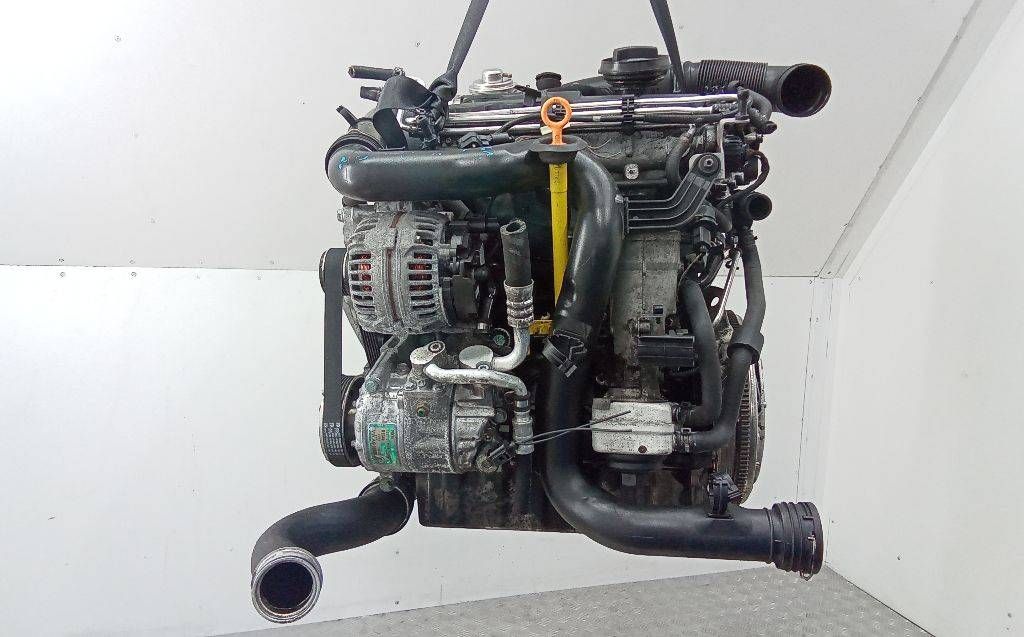 двигатель Volkswagen Touran 1 поколение 2006, 1.9 л., дизель, МКПП, BXE - фото №1