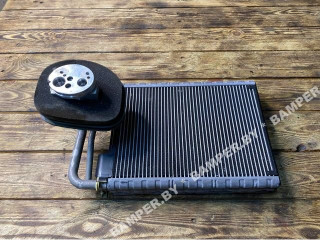 испаритель кондиционера BMW 5 серия F07/F10/F11 F10 2012, 2.0 л., N47 D20 C, дизель, МКПП, седан, 7589002
