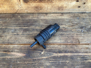 насос (моторчик) омывателя стекла BMW 7 серия E65/E66/E67 E65 2001, 3.6 л., N62 B36 A, бензин, АКПП, седан, 67128362154, 8362154