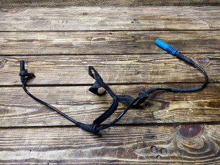 датчик ABS BMW 5 серия E60/E61 [рестайлинг] E60 2007, 3.0 л., N54 B30 A, бензин, АКПП, седан, полный привод, 34526771700, 6771700