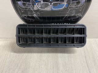 Решетка вентиляции кузова BMW 7 серия E65/E66/E67 E65 2001, 3.6 л., N62 B36 A, бензин, АКПП, седан, 64228386133, 8386133