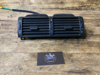 дефлектор обдува салона BMW 3 серия E46 E46/2 2001, 1.9 л., M43 B19 (194E1), бензин, МКПП, купе, 64228361895, 8361895