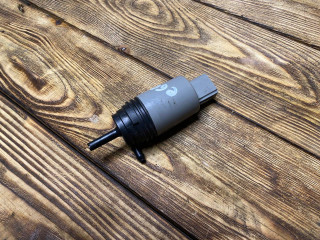 насос (моторчик) омывателя стекла BMW 5 серия E60/E61 [рестайлинг] E60 2007, 2.5 л., N53 B25 A, бензин, АКПП, седан, 67126934159, 6934159