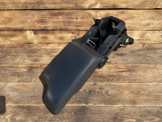 подлокотник BMW 3 серия E46 [рестайлинг] E46/2 2004, 2.0 л., N46 B20 A, бензин, МКПП, купе